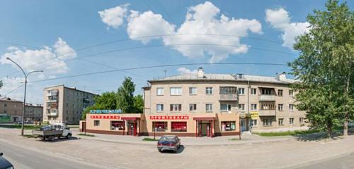 Панорама дома обл. Свердловская, г. Каменск-Уральский, ул. Октябрьская, д. 84