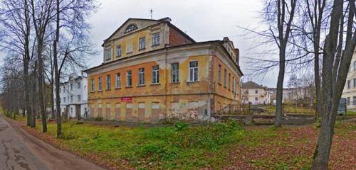 Панорама дома обл. Ярославская, р-н. Угличский, г. Углич, б-р. Красноармейский, д. 15